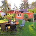 Berlinurlaub Im Gruenen, 6 Betten, Pool, Sauna, Spielplatz, Grill, Tischtennis 別荘 ブランケンフェルデ＝マーロウ