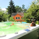 別荘 Berlinurlaub Im Gruenen, 6 Betten, Pool, Sauna, Spielplatz, Grill, Tischtennis