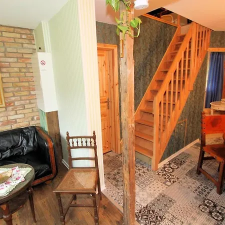 Berlinurlaub Im Gruenen, Pool-whirlpool Beheizt, Sauna, Spielplatz, Grill, 3 Doppelzimmer Holiday home