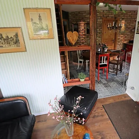 Berlinurlaub Im Gruenen, 6 Betten, Pool, Sauna, Spielplatz, Grill, Tischtennis