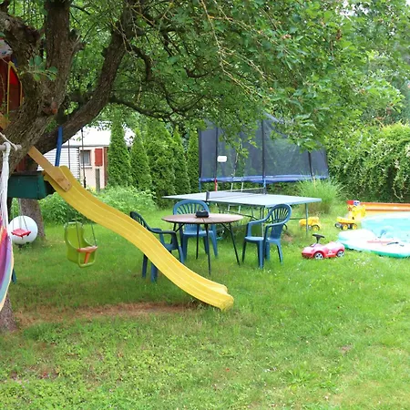 Berlinurlaub Im Gruenen, 6 Betten, Pool, Sauna, Spielplatz, Grill, Tischtennis * Blankenfelde-Mahlow