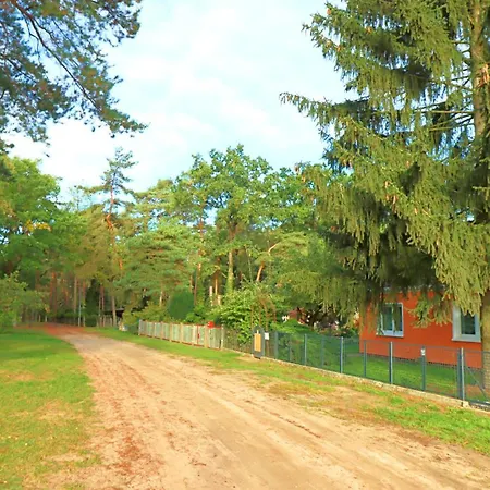 Berlinurlaub Im Gruenen, 6 Betten, Pool, Sauna, Spielplatz, Grill, Tischtennis