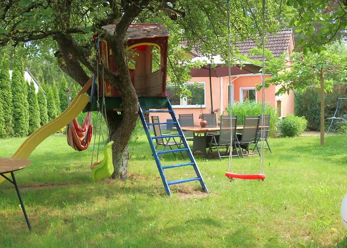 Berlinurlaub Im Gruenen, 6 Betten, Pool, Sauna, Spielplatz, Grill, Tischtennis Holiday home