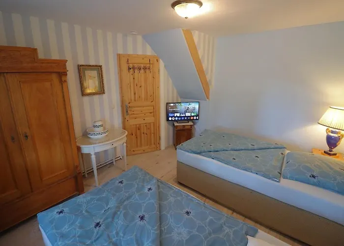 Berlinurlaub Im Gruenen, 6 Betten, Pool, Sauna, Spielplatz, Grill, Tischtennis *