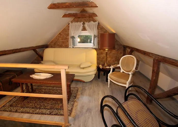 Berlinurlaub Im Gruenen, 6 Betten, Pool, Sauna, Spielplatz, Grill, Tischtennis Holiday home Blankenfelde-Mahlow