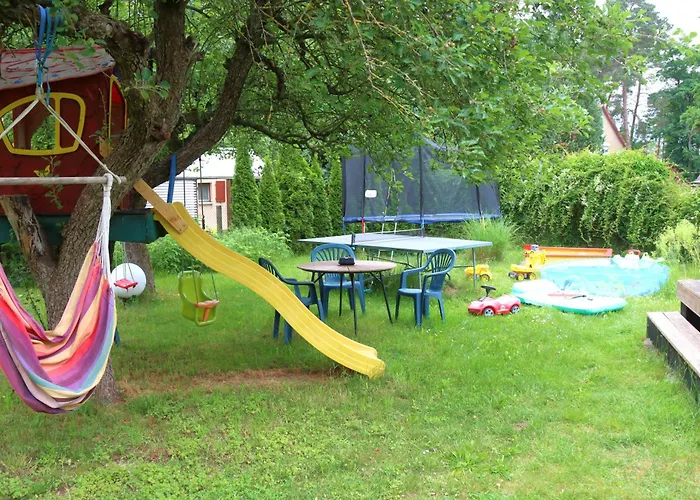 Berlinurlaub Im Gruenen, 6 Betten, Pool, Sauna, Spielplatz, Grill, Tischtennis * Blankenfelde-Mahlow