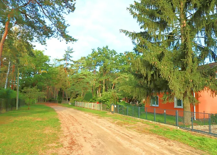 Berlinurlaub Im Gruenen, 6 Betten, Pool, Sauna, Spielplatz, Grill, Tischtennis